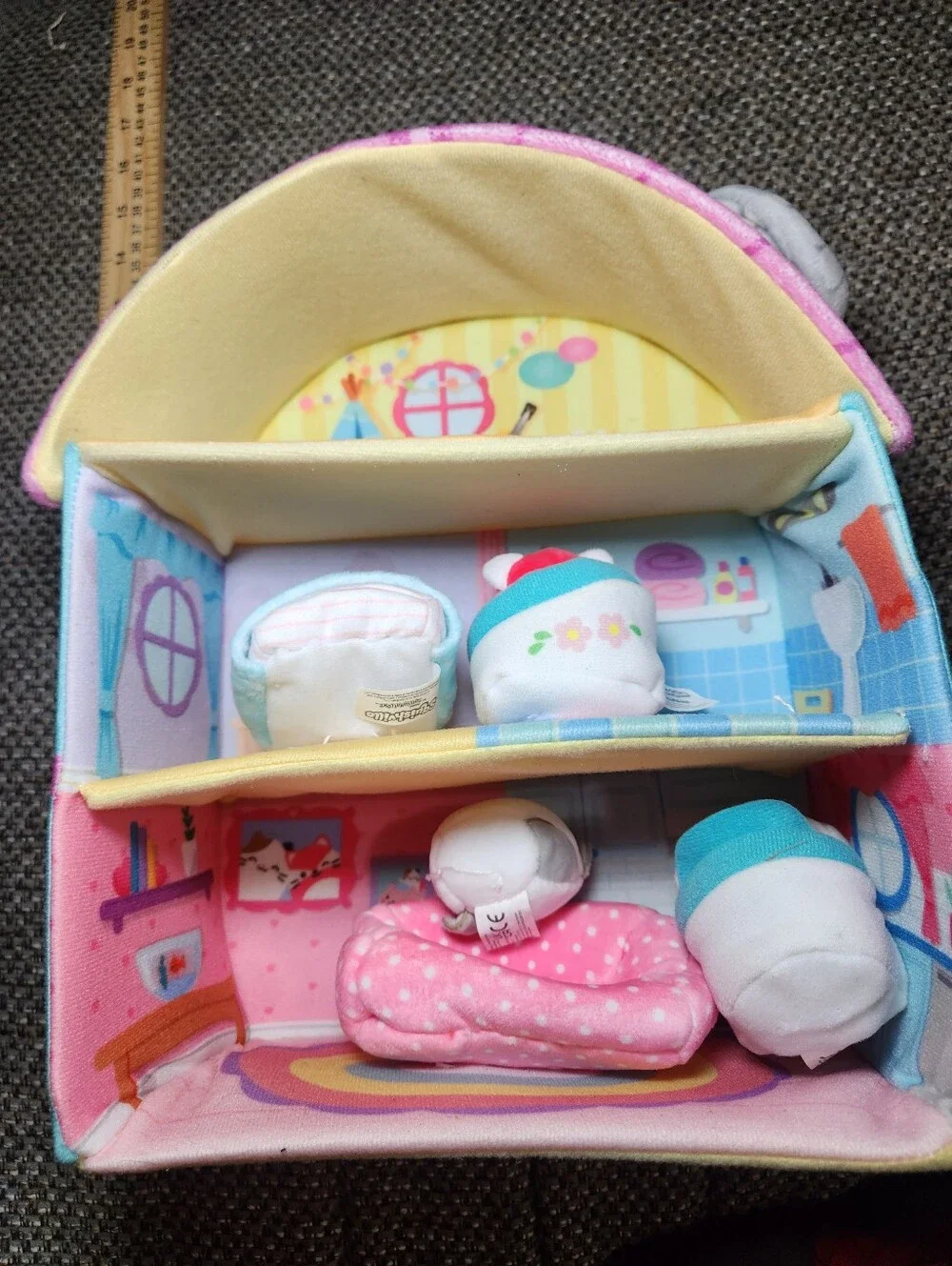 Squishville by Squishmallows Fifi's Cottage Townhouse playset